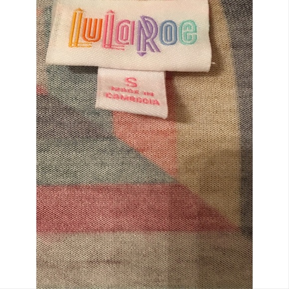 LuLaRoe Irma shirt NWT - Picture 5 of 5